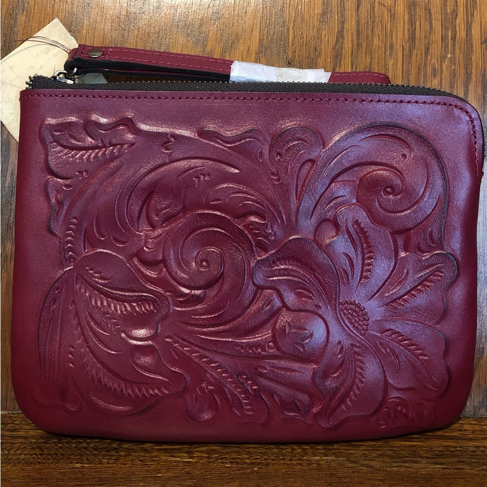 NWT-Patricia Nash-Tooled Leather-Cassini Zip Wristlet Pouch-Magenta-$168